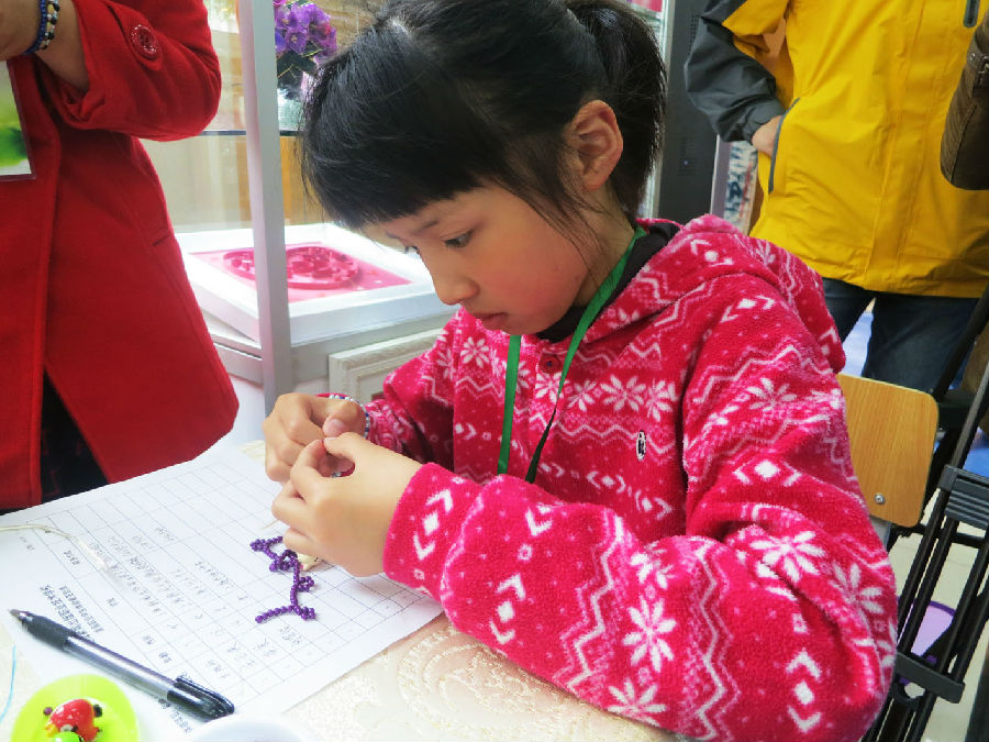 动手制作小手链